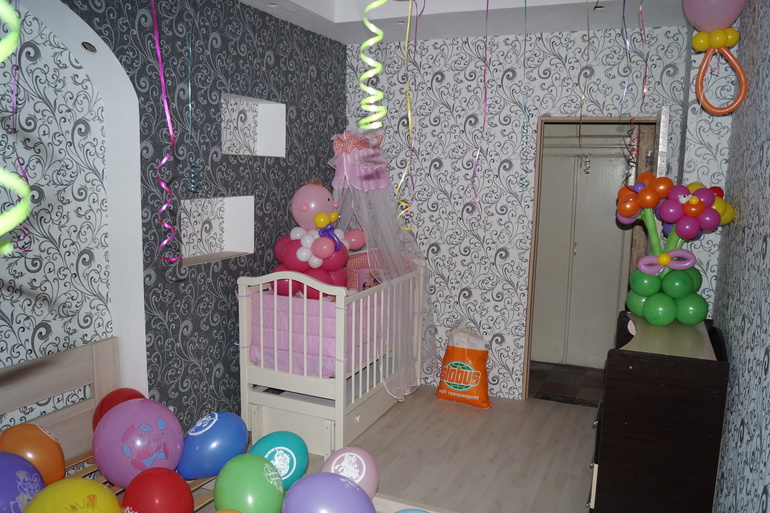 нам неделька и вчера нас выписали из роддома))