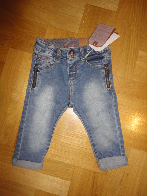 ZARA, HM.