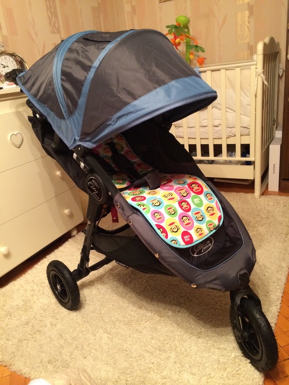 Ждем, когда обкатаем нашу новенькую джитишку (Baby Jogger City Mini GT)!