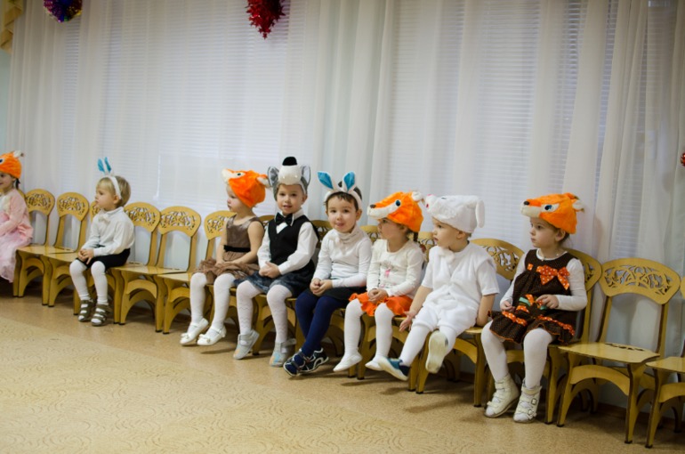 Первый утренник в саду =)