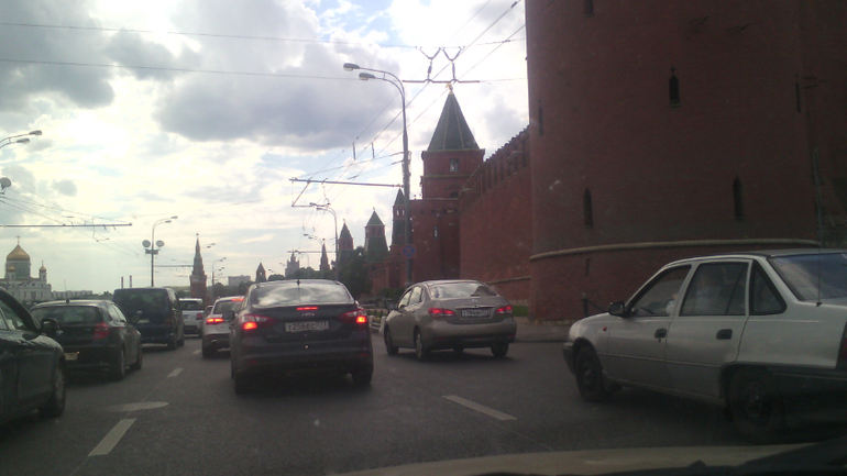 кремль из окна авто