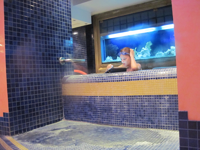 А вот как мы отдыхаем!