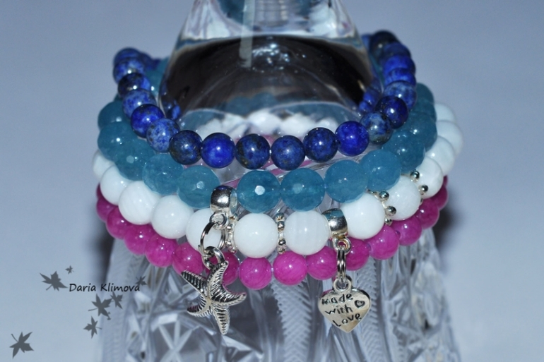 Сеты браслетов из натуральных камней.