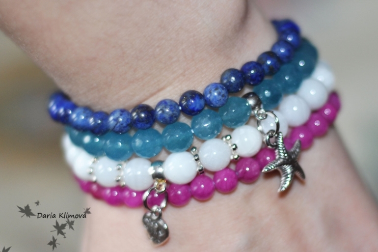 Сеты браслетов из натуральных камней.