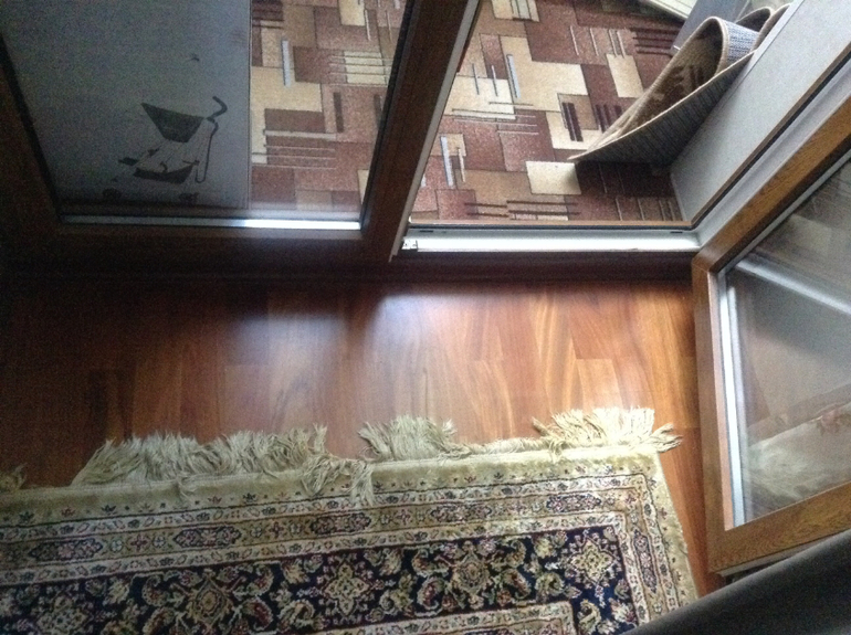 Отдельный балкон или соединить с комнатой??? Помогите!!!