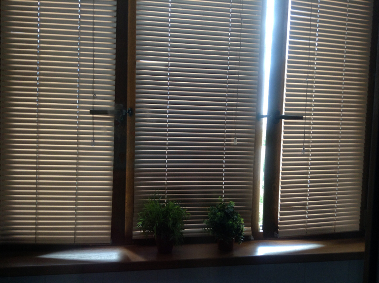 Отдельный балкон или соединить с комнатой??? Помогите!!!