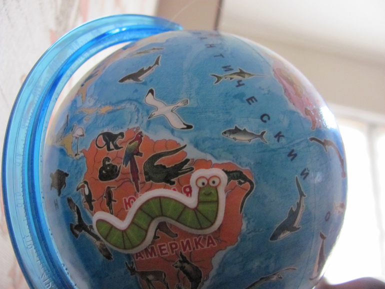 Глобус для первого знакомства с миром