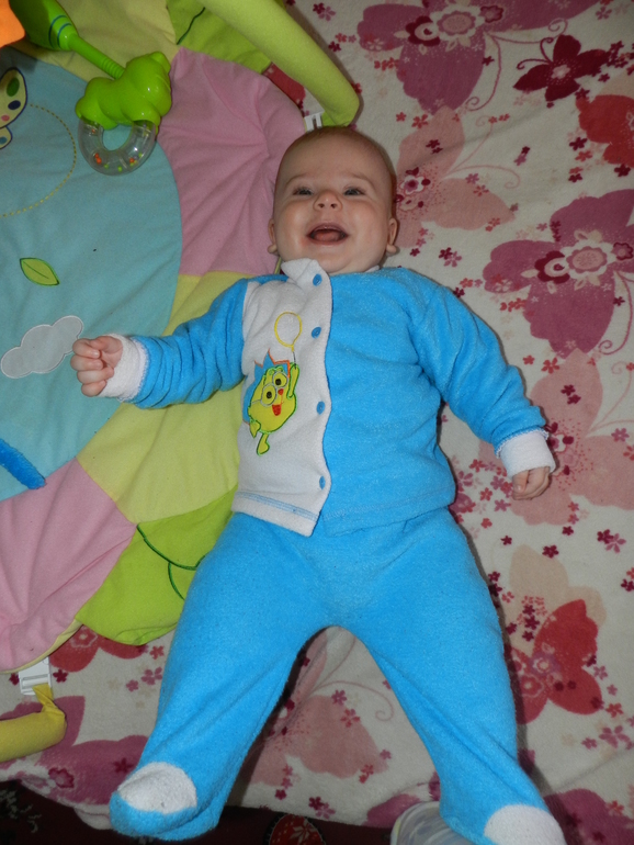 Сыночку пол годика!