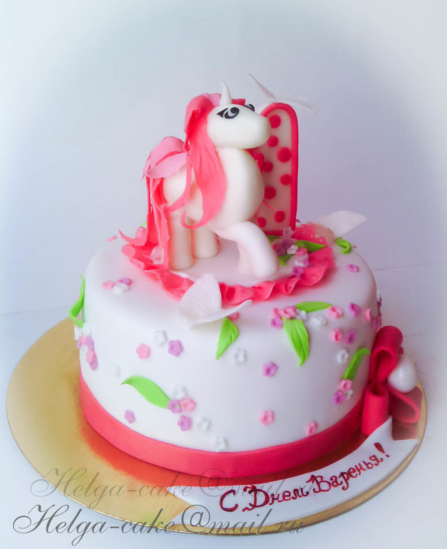 Розовый бум: детский торт и макет на фотосессию)