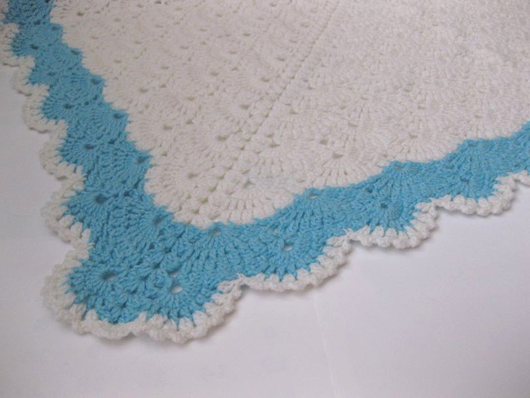 Плед и пинетки для новорожденного мальчика