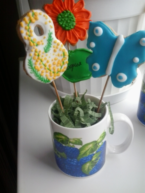 Покретикуйте пряники, пожалуйста.  Много фото. Ловлю тапки))))