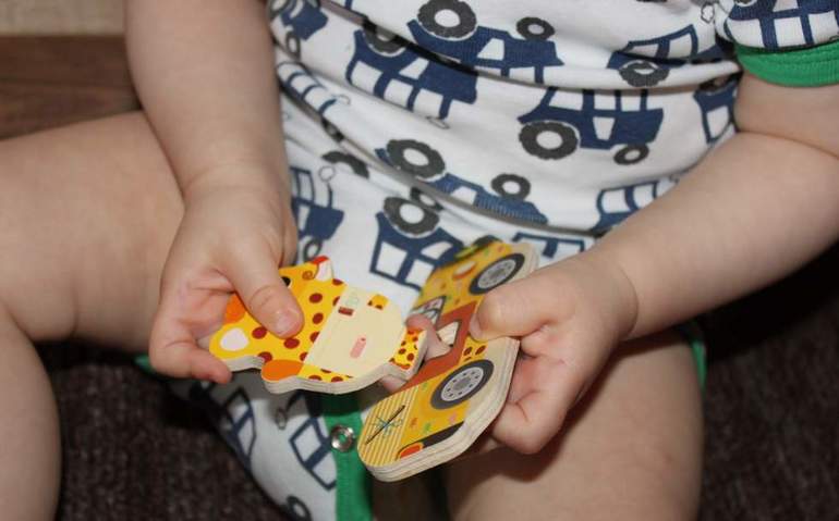 Наши машинки в виде пазлов