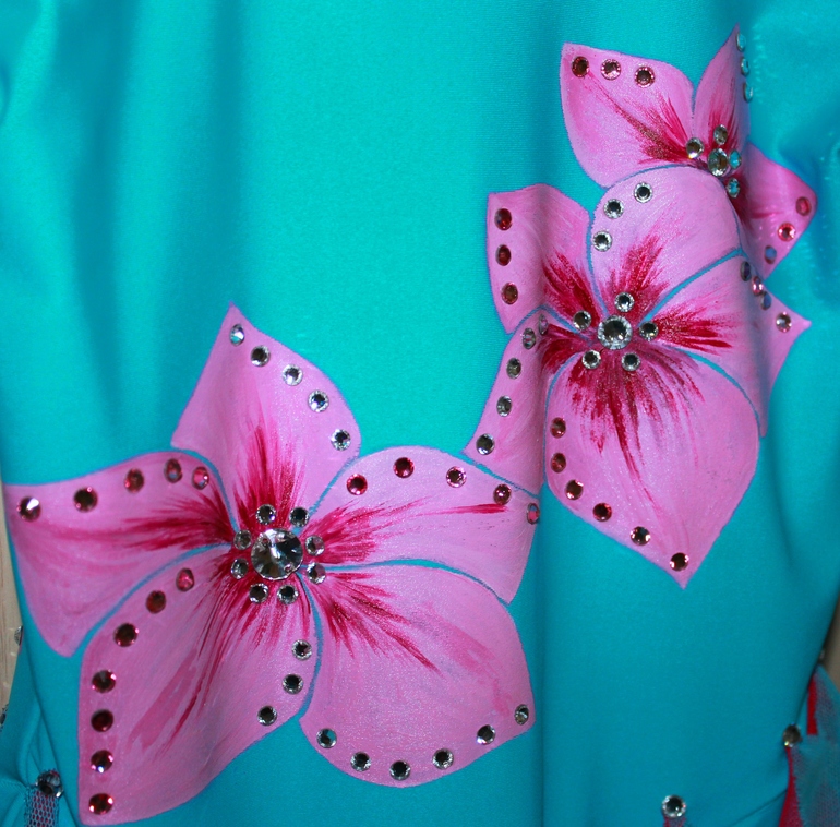 Костюм для соревнованийпо художественной гимнастики!