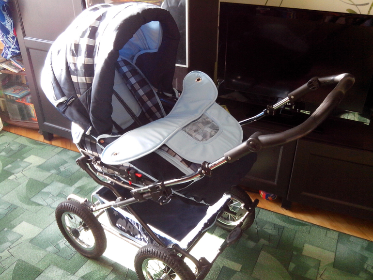 продаю коляску maxima stroller 2 в 1