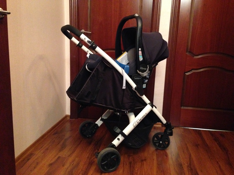 Коляска Britax b-mobile с автокреслом Romer, 12 000 руб.
