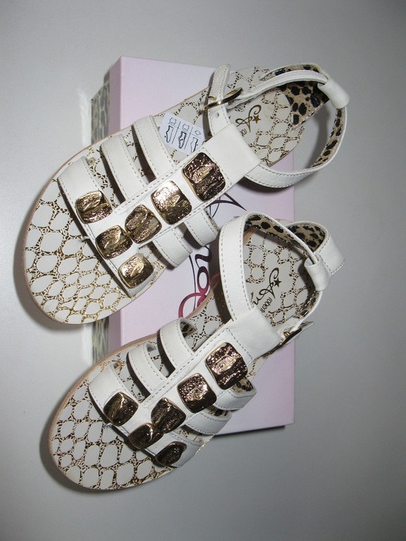 Наша обувь на лето))) Только босоножки)))