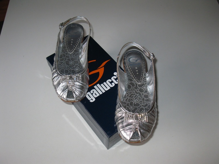 Наша обувь на лето))) Только босоножки)))