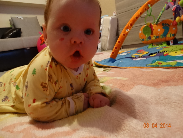 Дождалась! Первые улыбки друг другу!!!