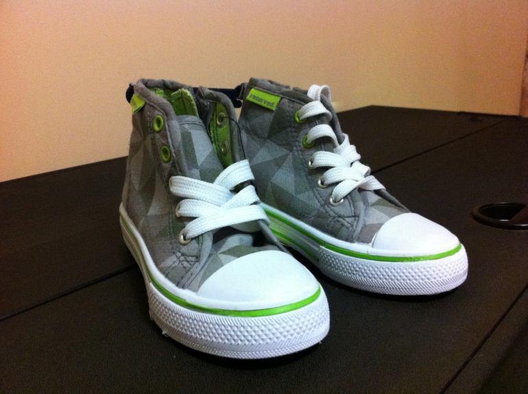 Продаю кеды 26р. 499руб почта