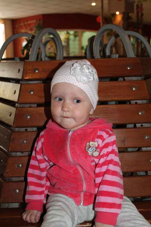 Двойняшки в зоопарке)))