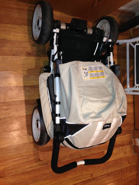 Б/у коляска EMMALJUNGA SCOOTER (цвет CAPRI CRÈME ) 8000 руб.
