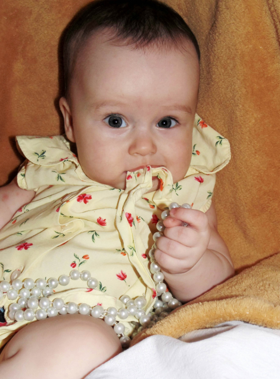 Нам пол годика