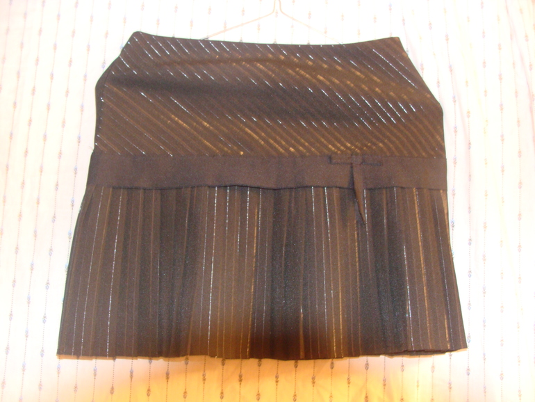 Продаю вещи на девочку 10-12 лет по символической цене!