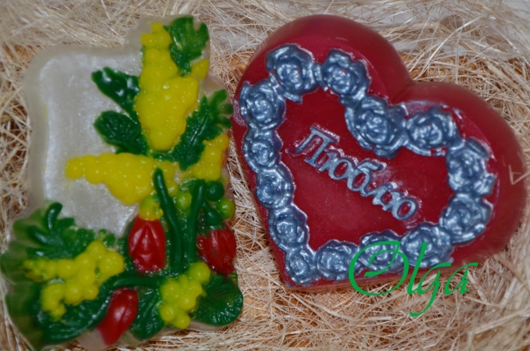 На весенний праздник.