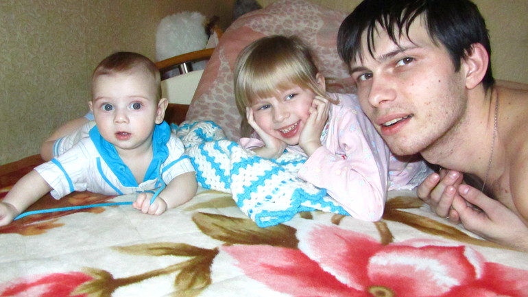 Почти 7 месяцев Дмитрию.