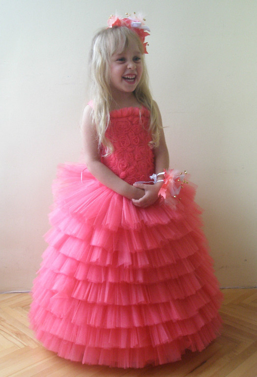 куплю платишко такого примерно плана на 2 года.