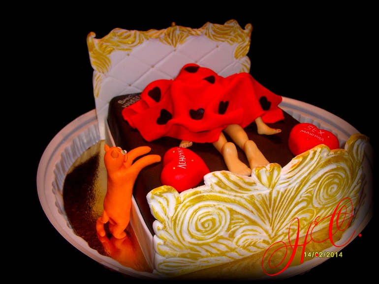 Торт кровать