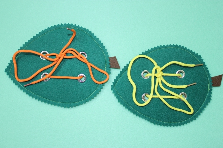 Маленькие шнуровки.