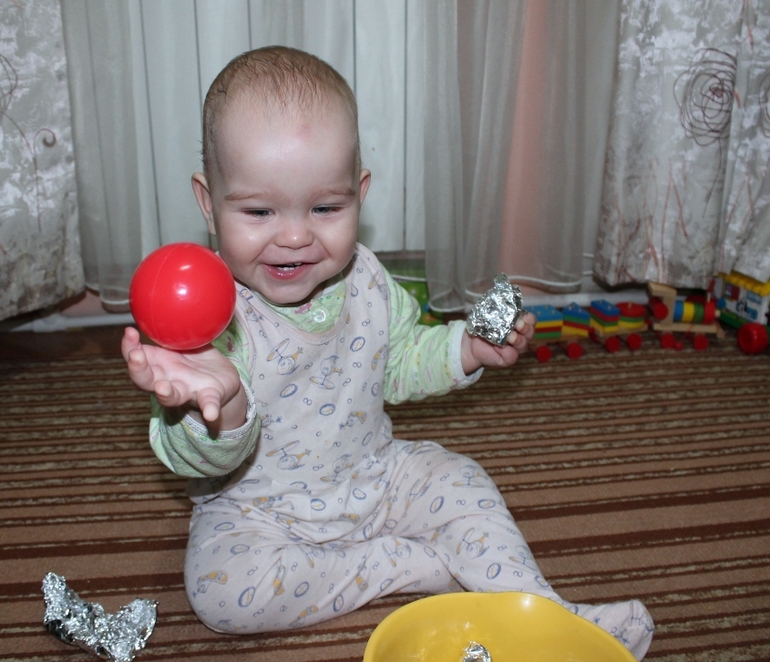 Игралки-самоделки наши.