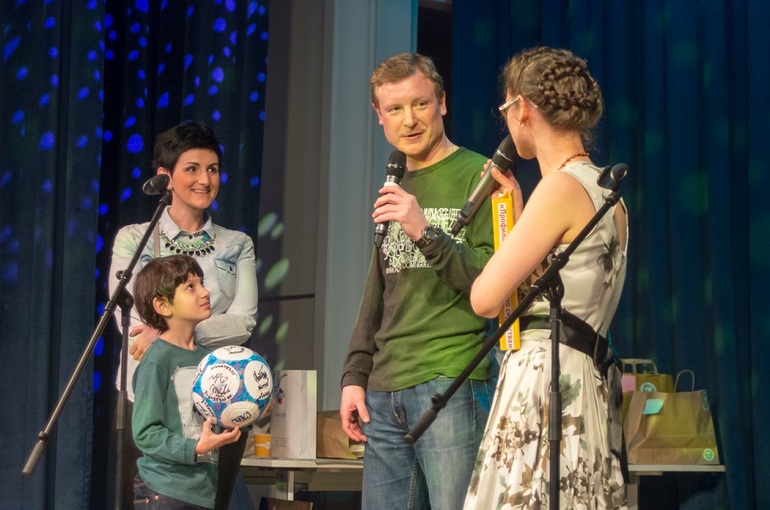 Волонтеры собрали более 340 тысяч рублей на фестивале "Плюшки-ватрушки"