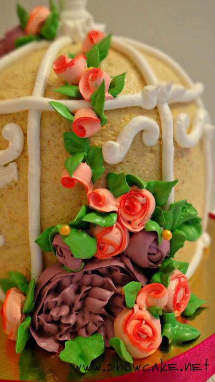 Кремовый торт - клетка. Пионы и розы.