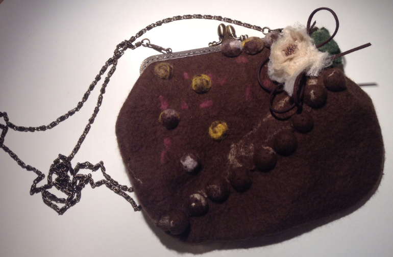 Сумочка на фермуаре