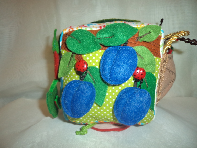 Развивающий кубик