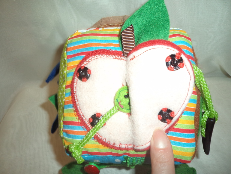 Развивающий кубик