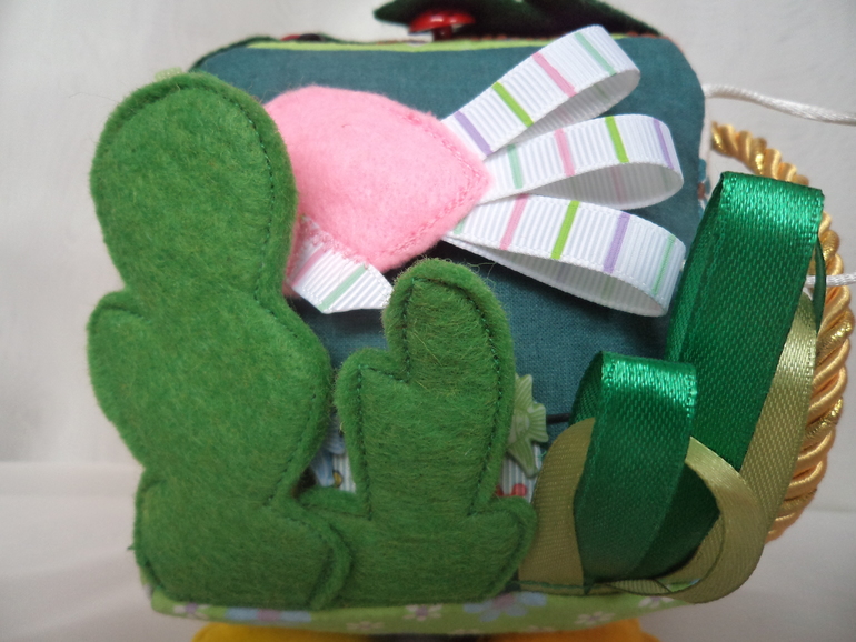 Развивающий кубик для деток после годика