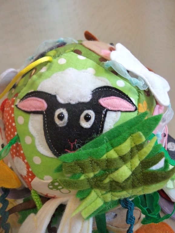 Развивающий мячик "Кто что ест"