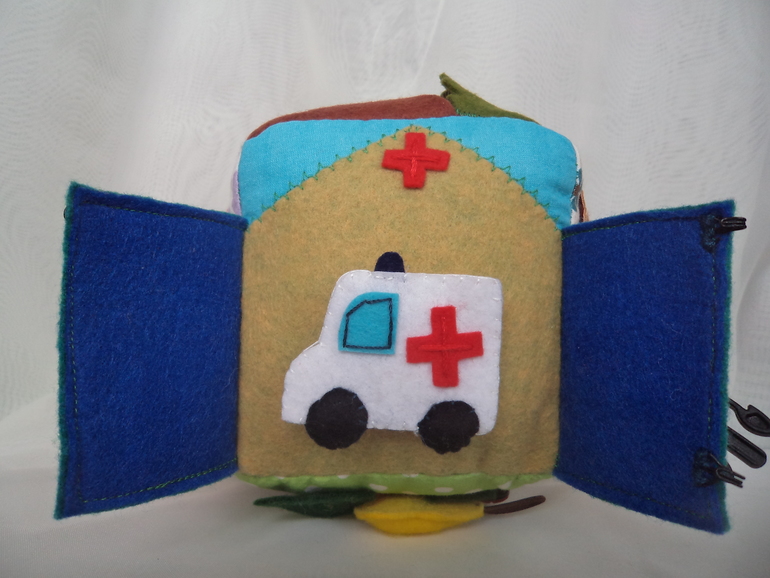 Развивающий кубик для деток после годика