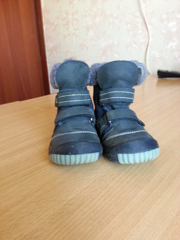 Ботинки зимние на цигейке! Размер 24! Цена 700р+доставка! Состояние отличное!