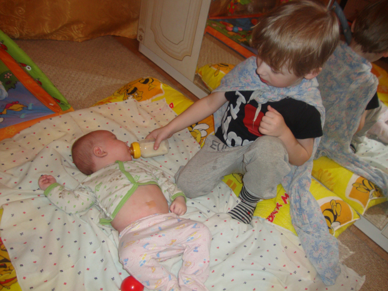 Немного нас :)