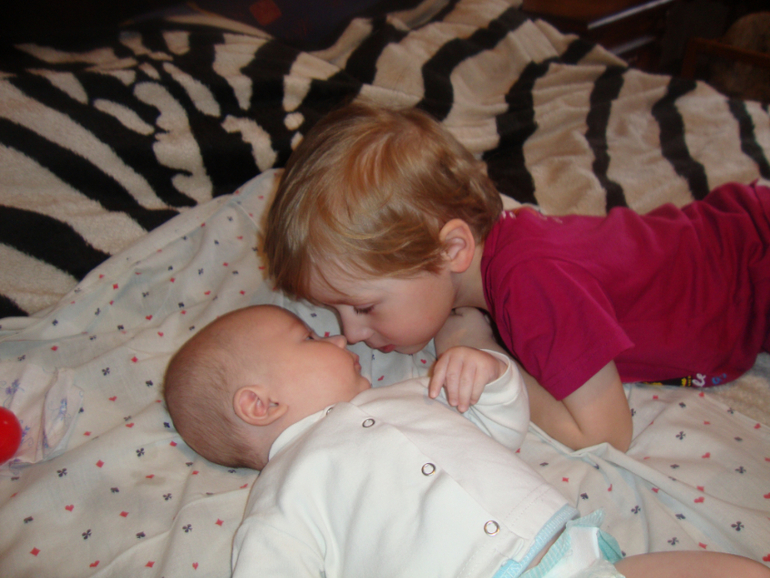 Немного нас :)