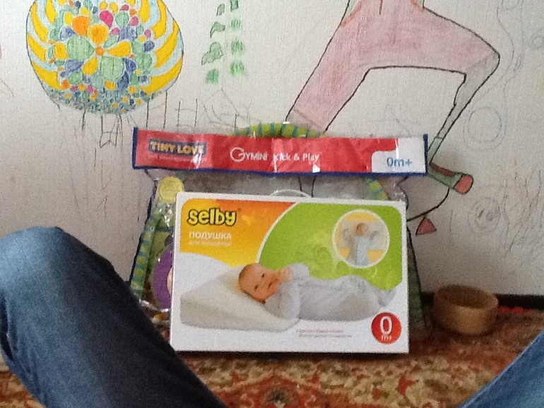 Коврик Tiny love gymini kick and play + подарок