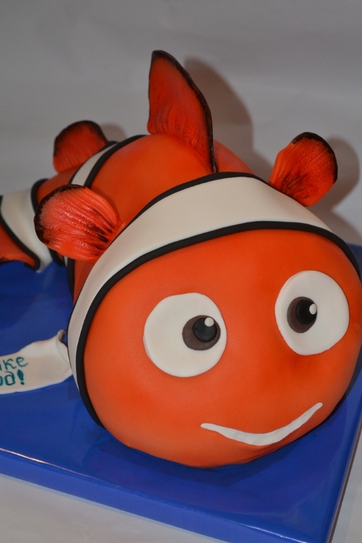 Тортик с героем мультика "В поисках Немо"
