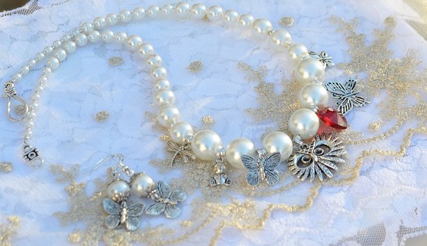 Колье и серьги