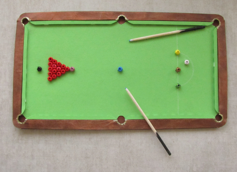 Макет 3D бильярдного стола для мужского фотоальбома