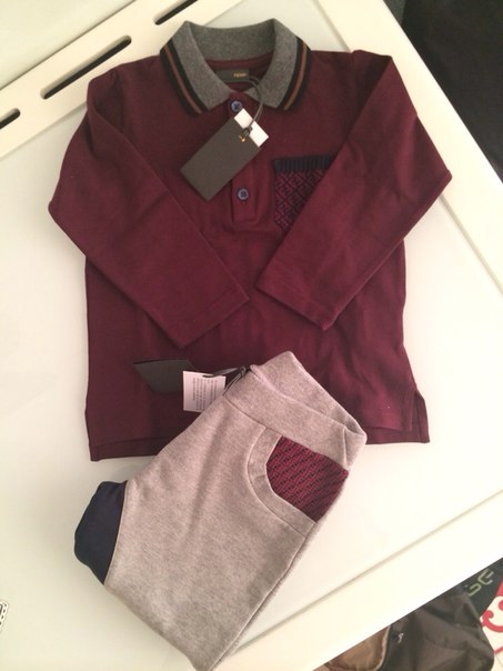 Костюм Fendi  для модника)р.2 года.