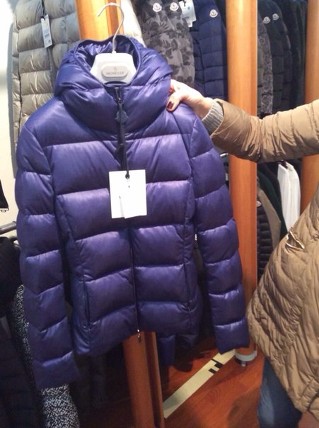 Moncler со скидками на заказ!Женское))